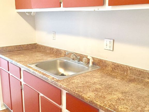 5th image of 326 Jarvis St APT 300