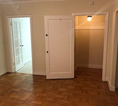 4th image of 2146 Van Ness Ave Unit D