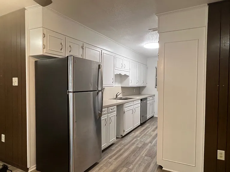 5048 Inwood Dr — Photo 7
