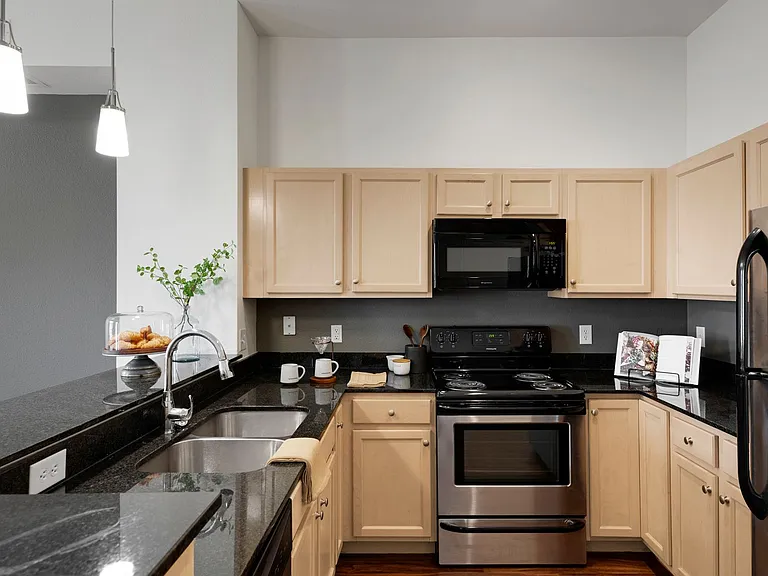 West River Commons — Photo 17