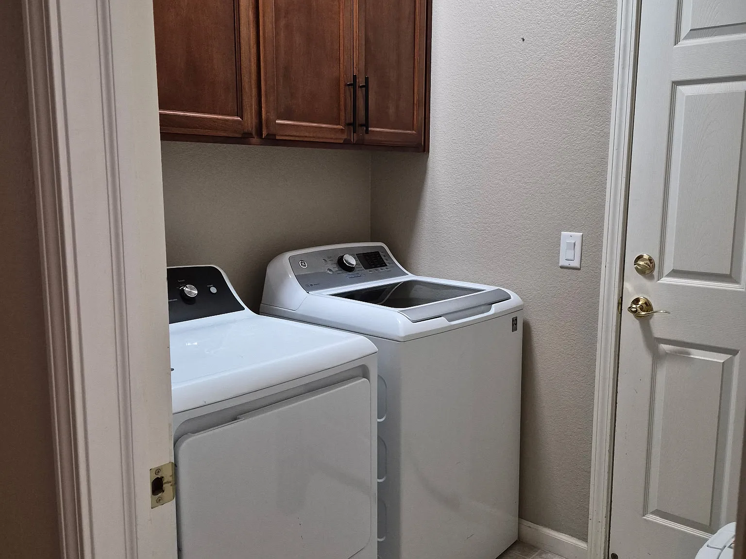3 bed, 1370 sqft, $2,250 — Photo 4