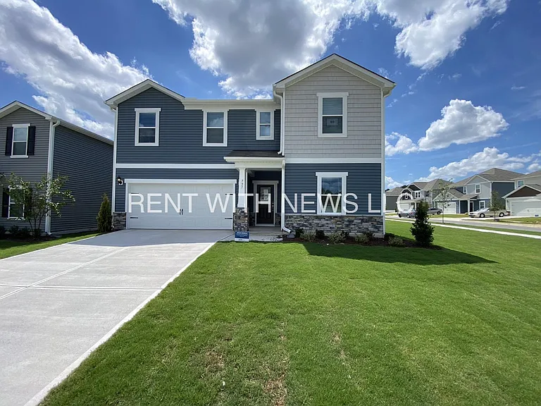 797 Riguard Way — Photo 1