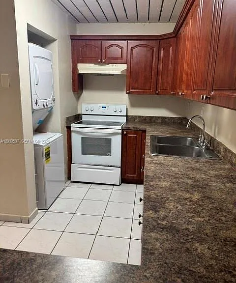 10000 NW 80th Ct #2249 — Photo 3