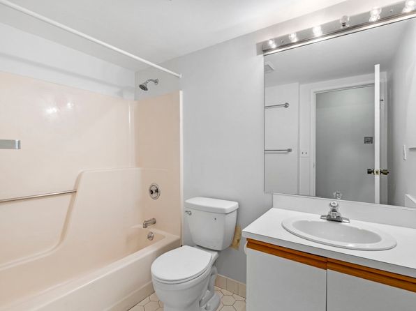 10 Norman St APT 402