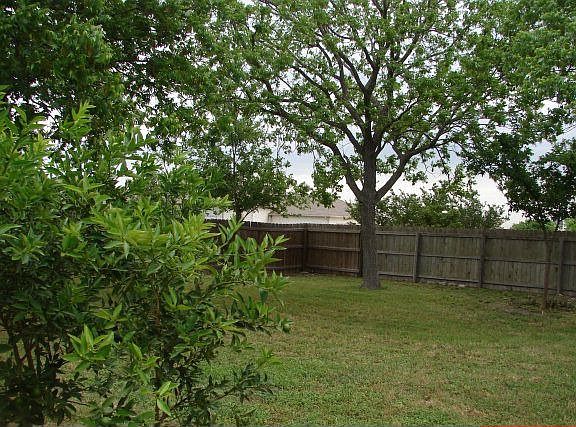 5th image of 1315 Luckenbach