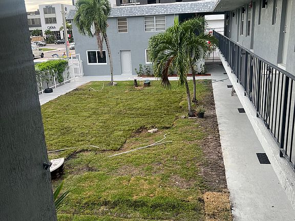 4th image of 615 NE 8th St APT 19