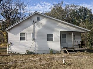 419 E Jefferson St, Bolivar, MO 65613