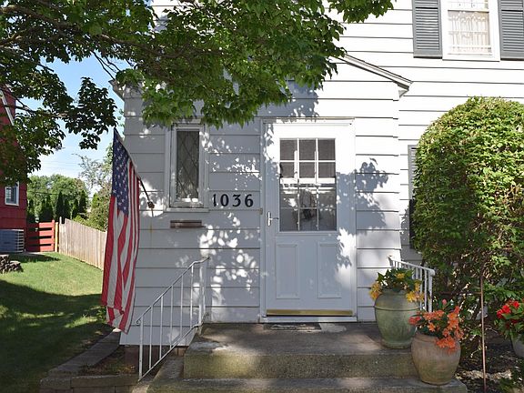 2nd image of 1036 S Elm Ave
