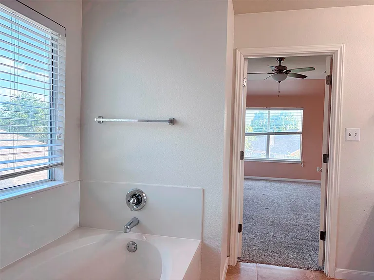 4116 Meadow Bluff Way — Photo 21