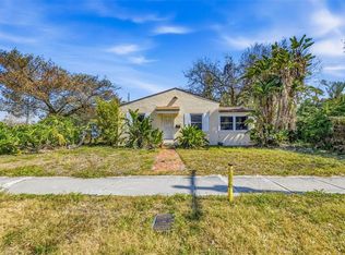 403 Columbia Dr, Tampa, FL 33606