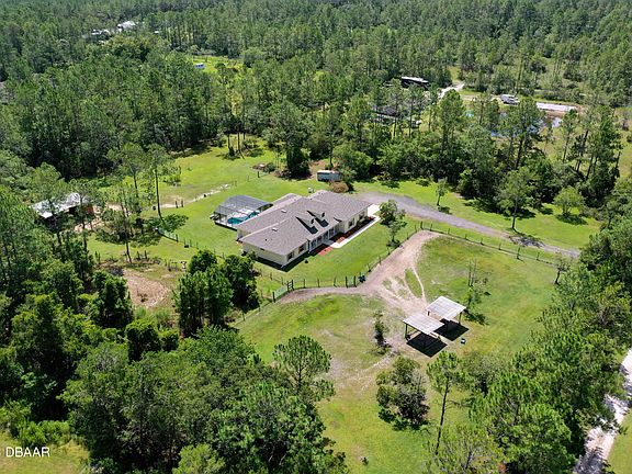 3rd image of 370 Evergreen Ln
