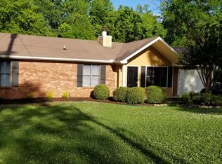 9750 Wallwood Dr SE, Huntsville, AL 35803