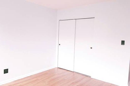 2nd image of 4735 41st St Ste 1