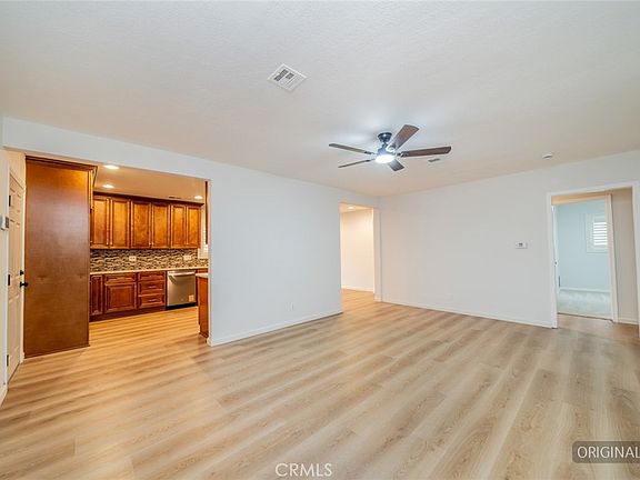 5th image of 8901 Glencoe Dr