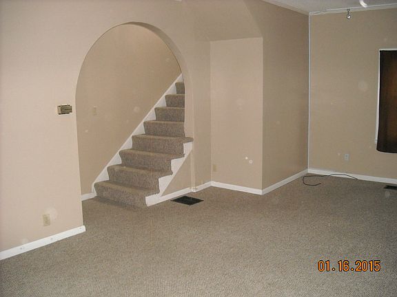 3rd image of 224 E 8th St