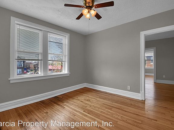 5th image of 3922 Hereford St #2S