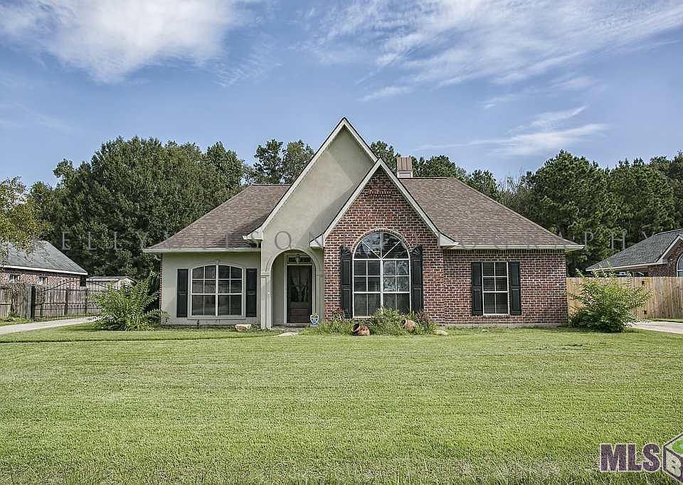 1st image of 8089 Versailles Dr