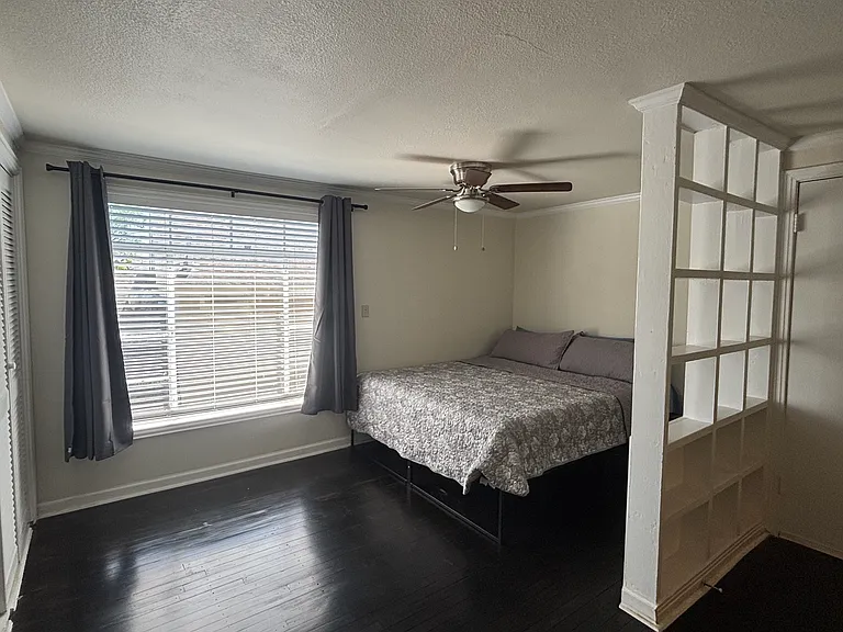 701 Monticello Dr #201 — Photo 5