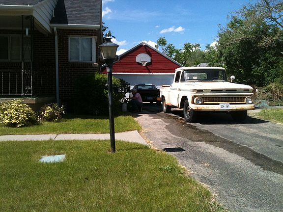 Long Driveway/Ample Parking