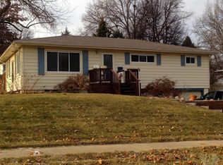 1905 Oak St, Atlantic, IA 50022