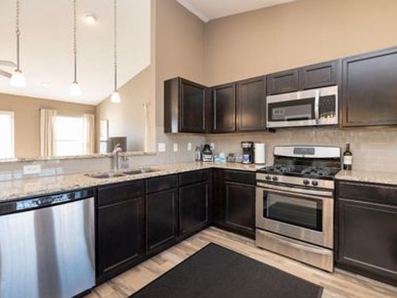 5th image of 1205 Gardner Pond Ln