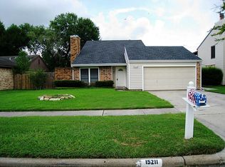 15211 Silverman St, Webster, TX 77598