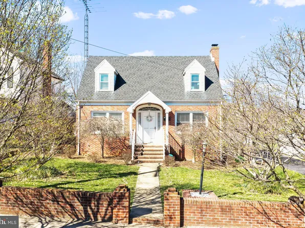 927 W Virginia Ave, Martinsburg, WV 25401