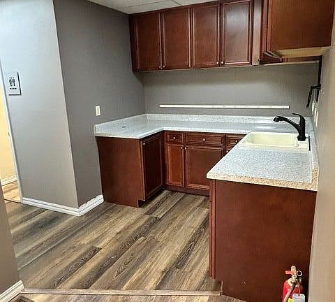 4th image of 106 E Crandall Ave #A