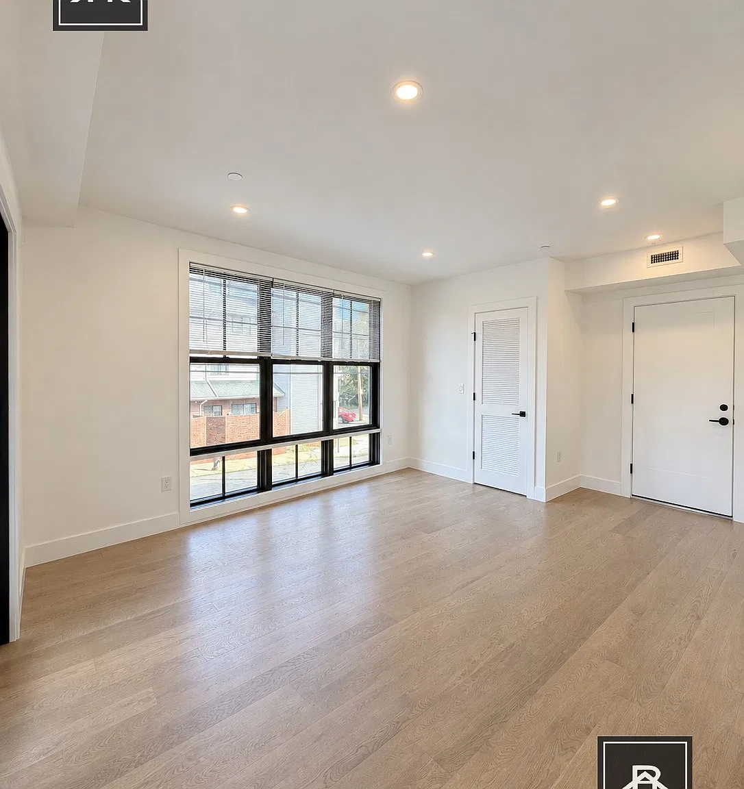 2 bed, 2.0 bath, 960 sqft, $1,895 — Photo 3