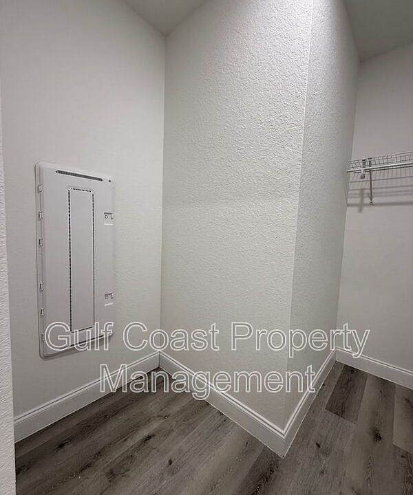 2nd image of 1932 Marlay Ave