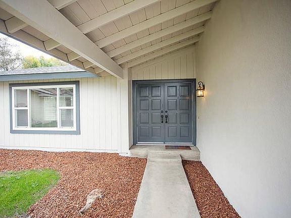 3rd image of 4849 W College Ave