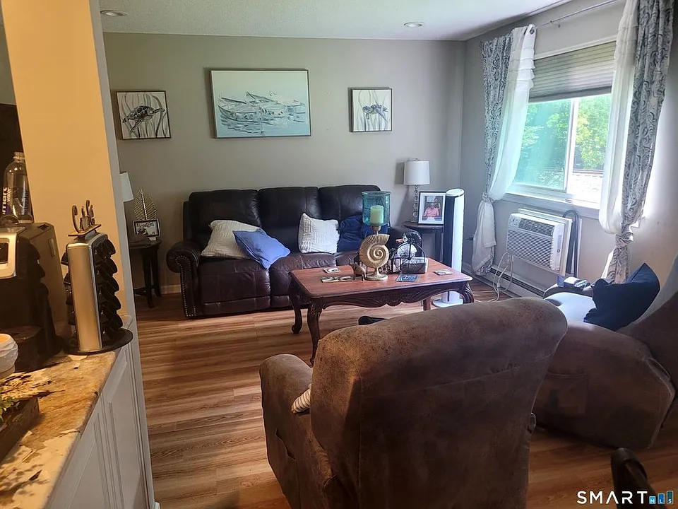565 Clark Ave #69