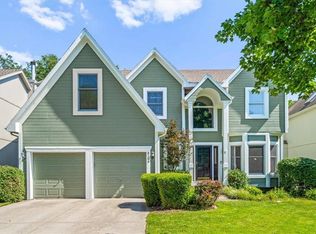 8104 W 121st Ter, Overland Park, KS 66213