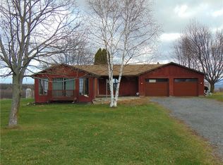 1861 Lovejoy Rd, Penn Yan, NY 14527