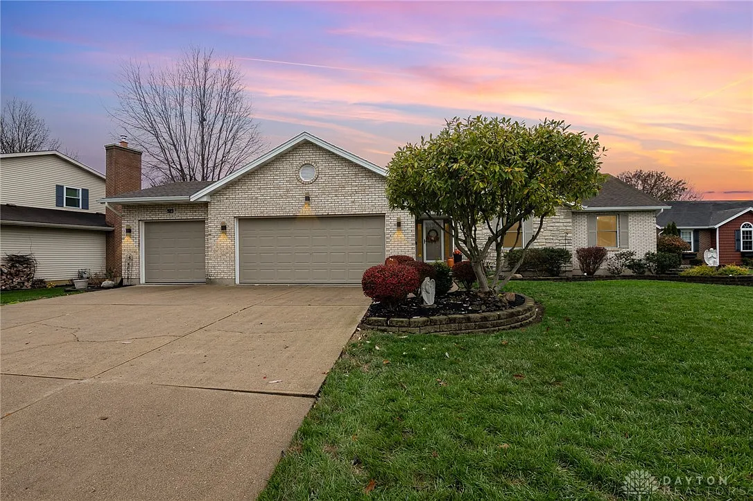 923 Golden Meadows Ct photo 1