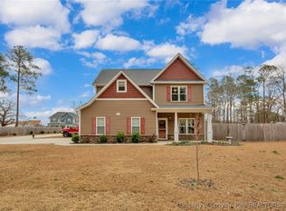 5661 Grimes Rd, Fayetteville, NC 28306