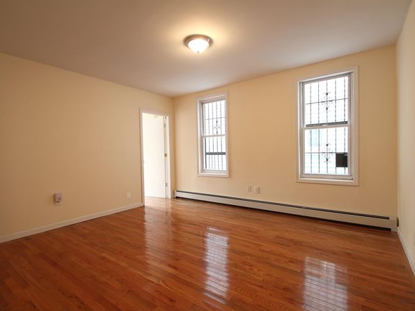 jersey-city-new-jersey-38905411 picture