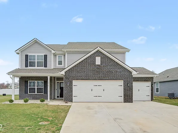 379 Oakswept Way, Greenfield, IN 46140