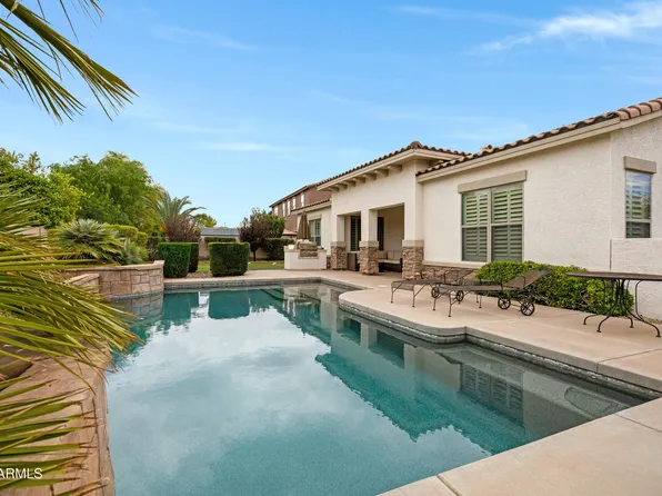 6694 S BANNING Street, Gilbert, AZ 85298