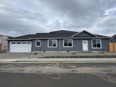 157 Elkton St, Sutherlin, OR, 97479