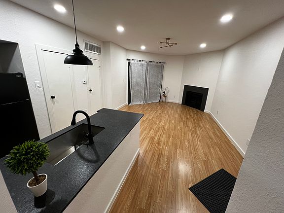 3rd image of 10855 Meadowglen Ln APT 1104