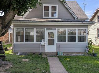 1717 High St, Chester, IL 62233