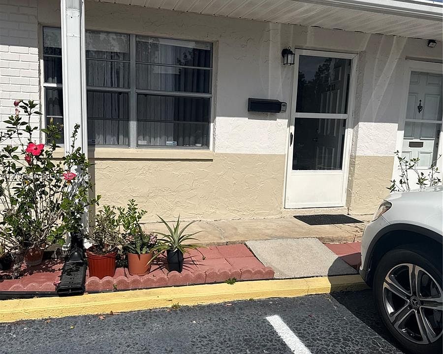 1st image of 4707 Britt Dr #4707
