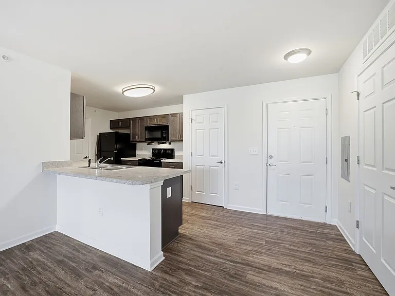 Crescent Villas — Photo 28