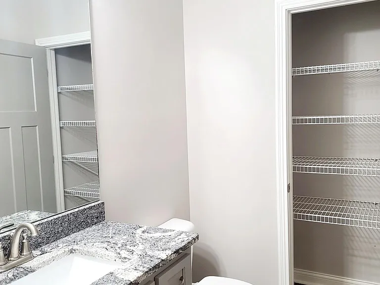 620 Montrose Dr — Photo 22
