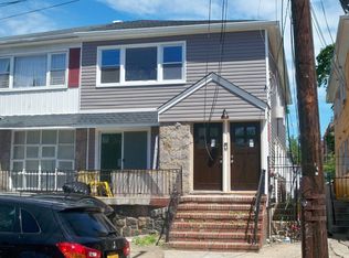 1318 Gipson St, Far Rockaway, NY 11691