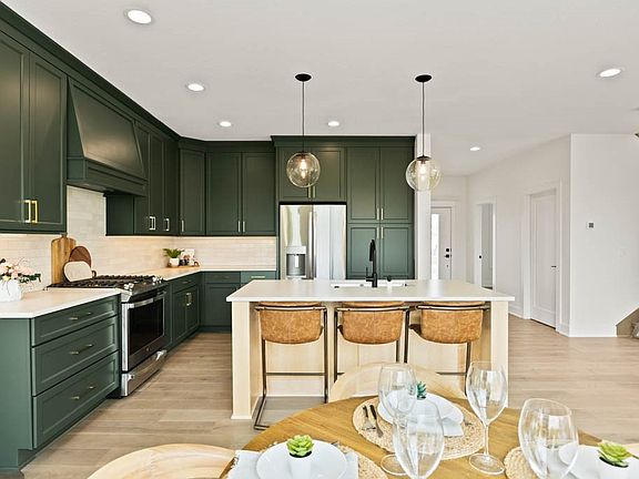 3rd image of 980 Pelican Dr