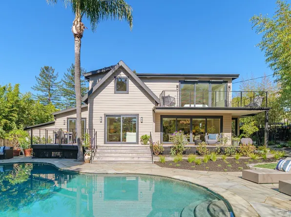 37 Rosebank Avenue, Kentfield, CA 94904