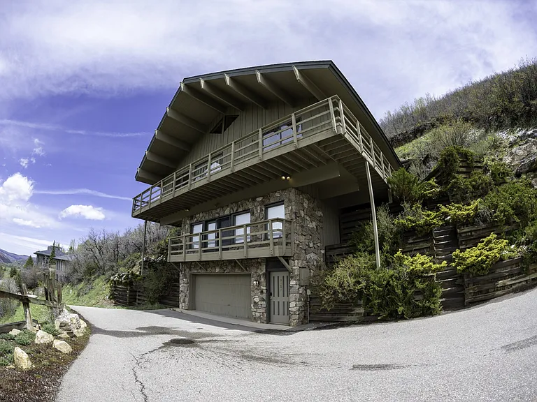 837 Mountain Laurel Dr — Photo 41