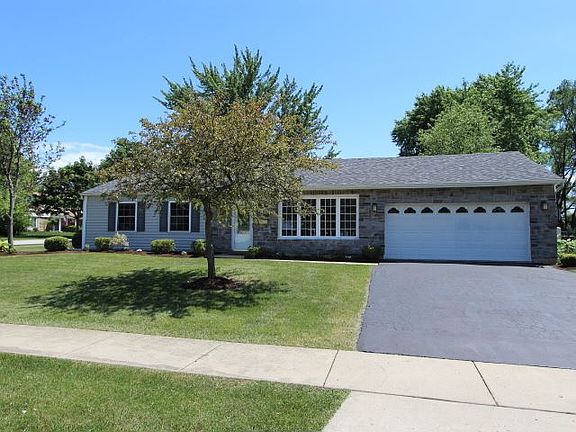 2nd image of 1029 Parker Dr